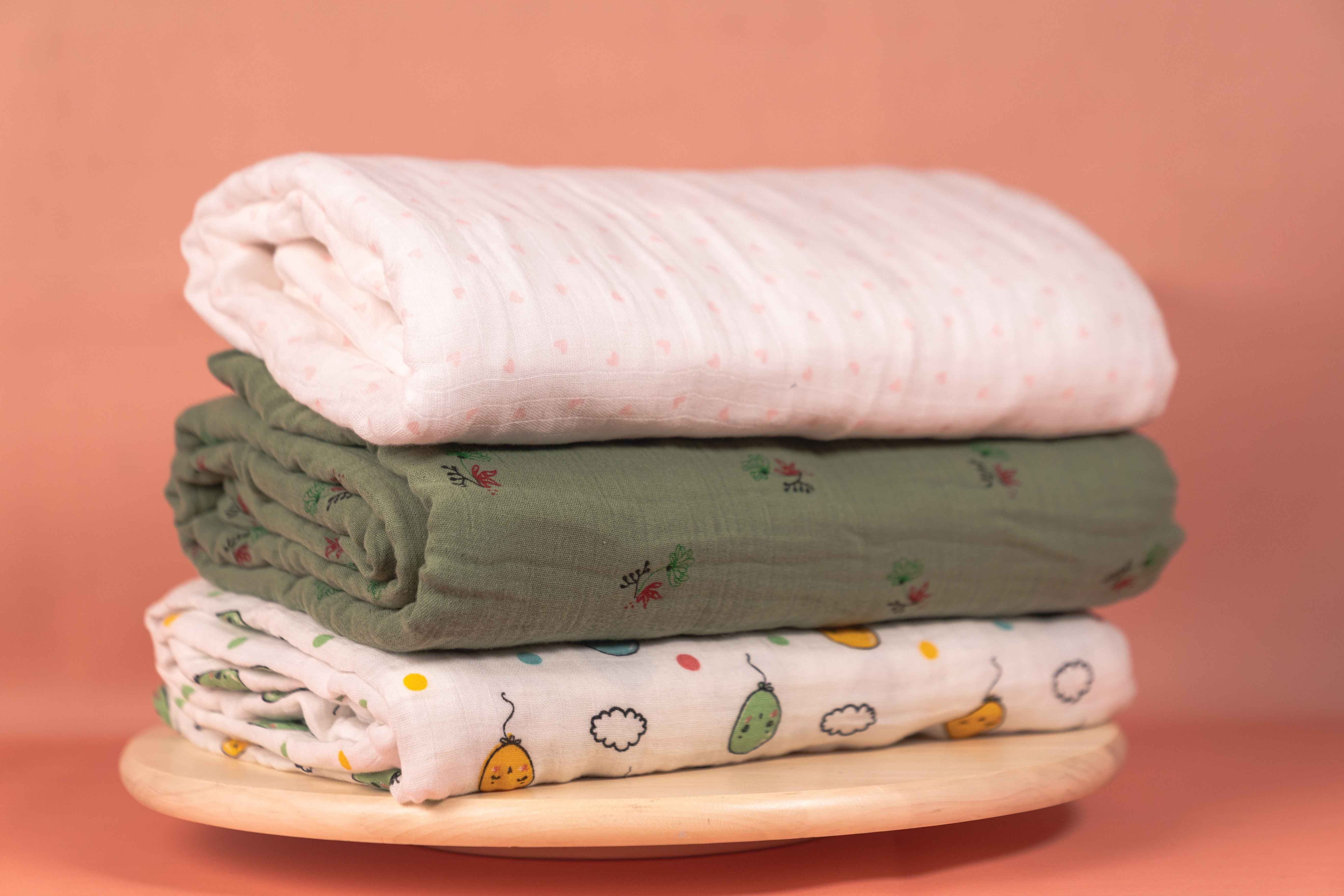 Baby Muslin Swaddle thumbnail 4